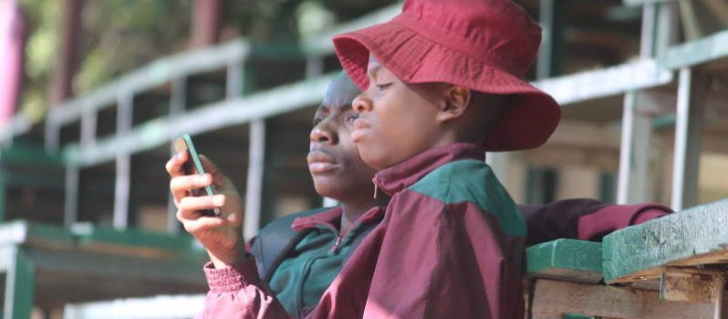 students on the phone